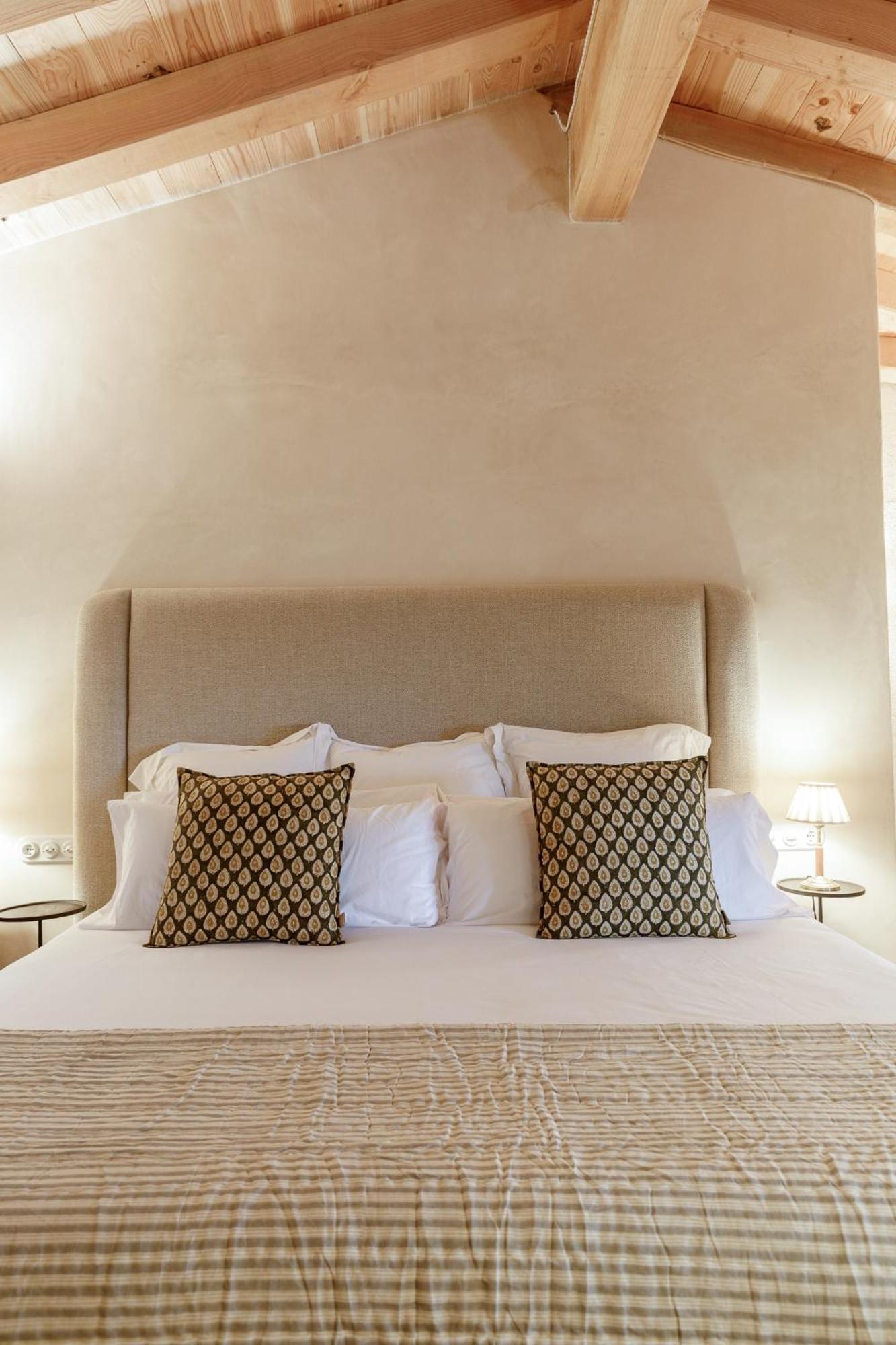 Hotel Castell De Vallgornera Peralada Exterior photo